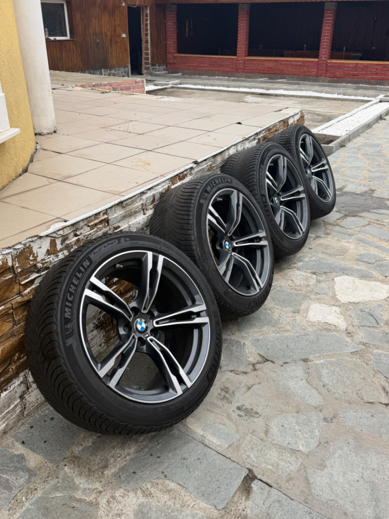 2024 ДОТ!! BMW 19" оригинални джанти + Michelin Pilot Alpin - 285/40 и 265/40 R19 град софия